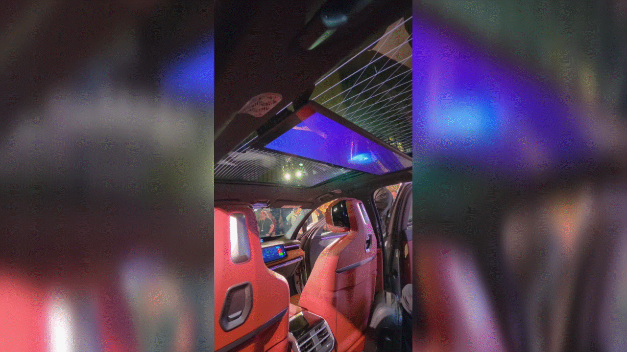 2027 BMW 7 Series animation.