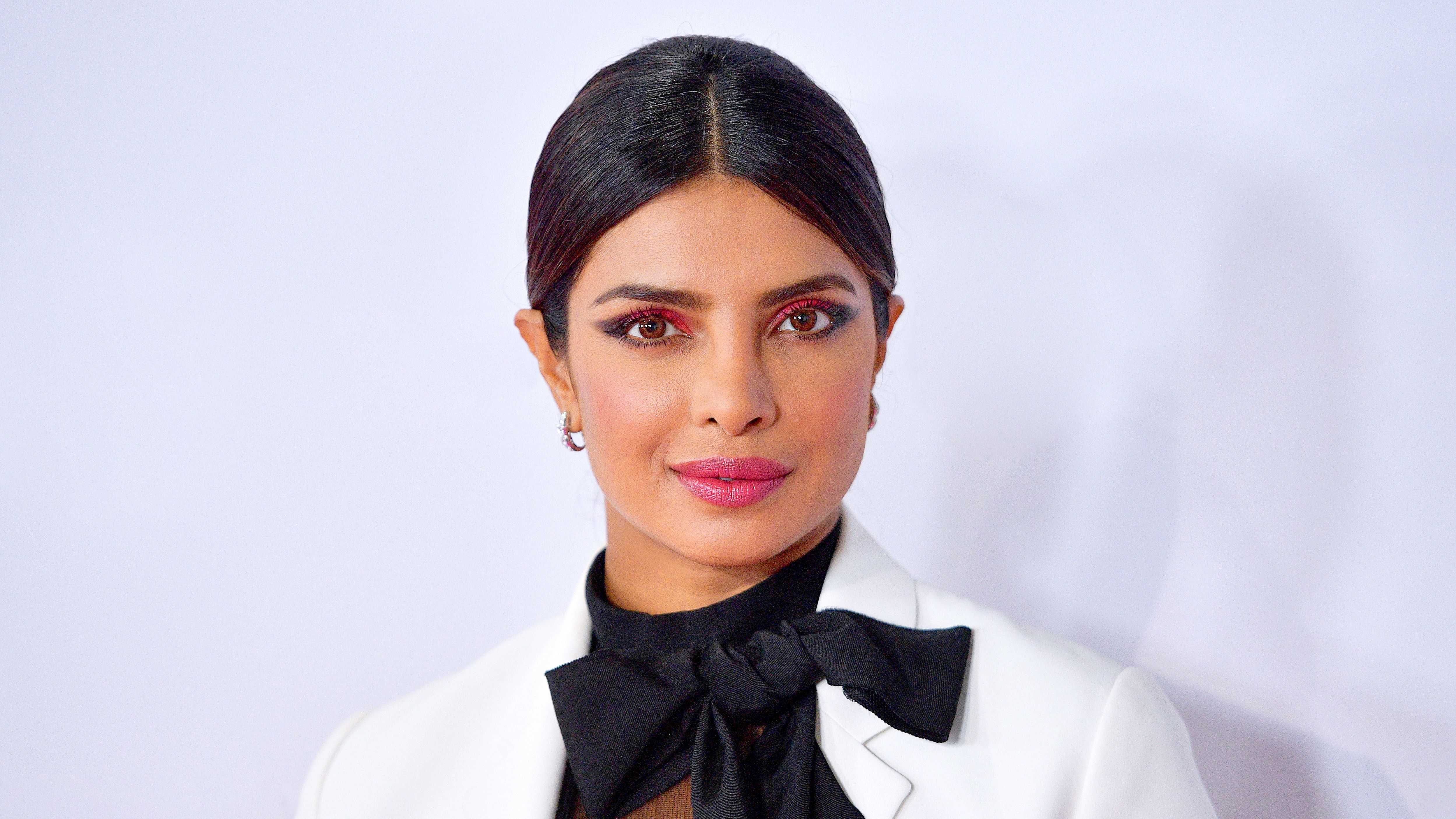 Priyanka Chopra Jonas's 'Unfinished' Book Cover & Details on the Memoir |  Marie Claire