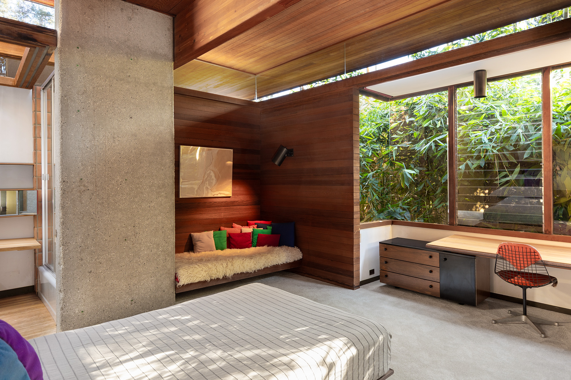 Bedrooms and bathrooms in the Kappe House