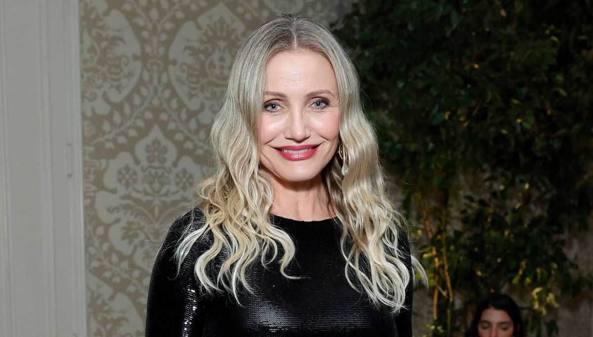 Cameron Diaz fait une apparition rare dans le look de soirée à paillettes le plus chic, parfait pour les célébrations de Noël