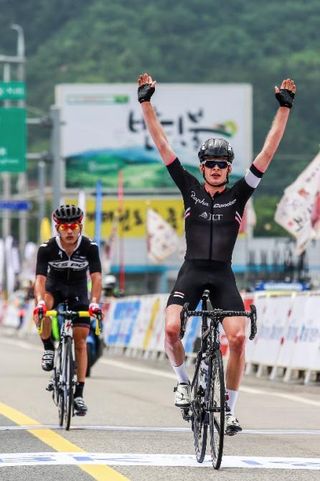 Richard Handley (Rapha Condor JLT) celebrates his stage 2 victory