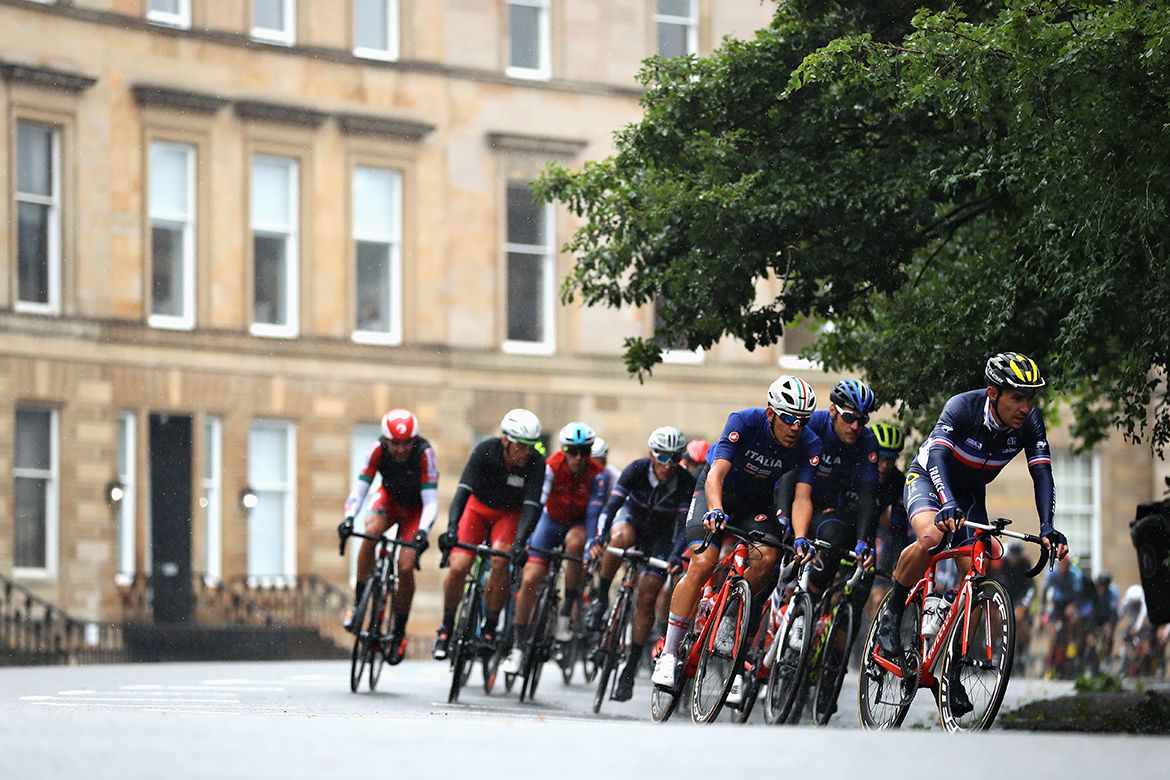 Italy and France lead the peloton
