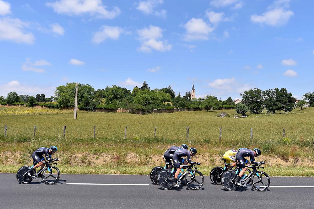 Gaps form on the Team Sky line up during the Dauphine team time trial.