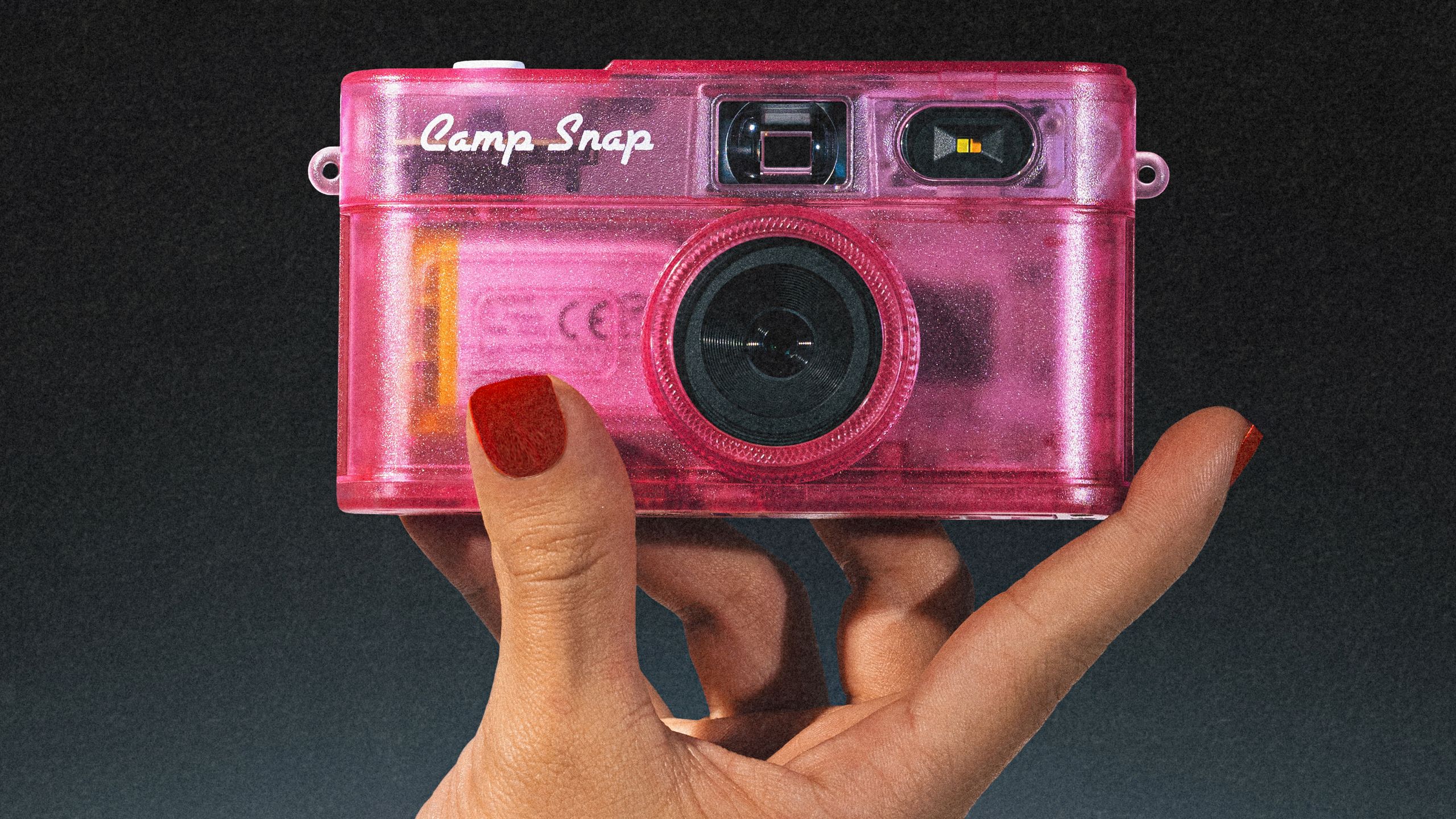 Screen-Free Compact Cameras Offer Unique Shooting Experience