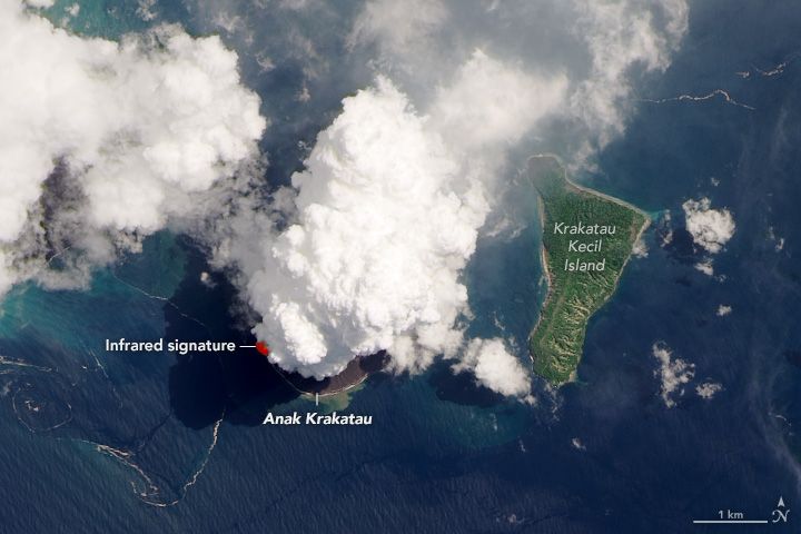 Anak Krakatau volcano eruption spotted from space (photo)