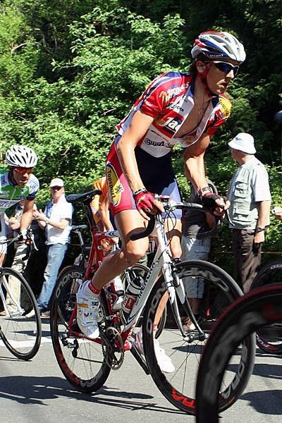 Neo pro Jelle Vanendert (Chocolade Jacques) finished 13th, the first Belgian rider.