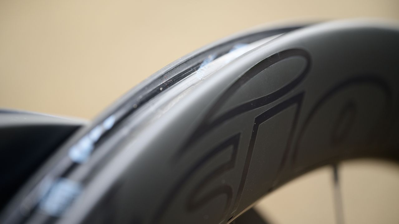 Vision Metron 60 SL hooked bead detail