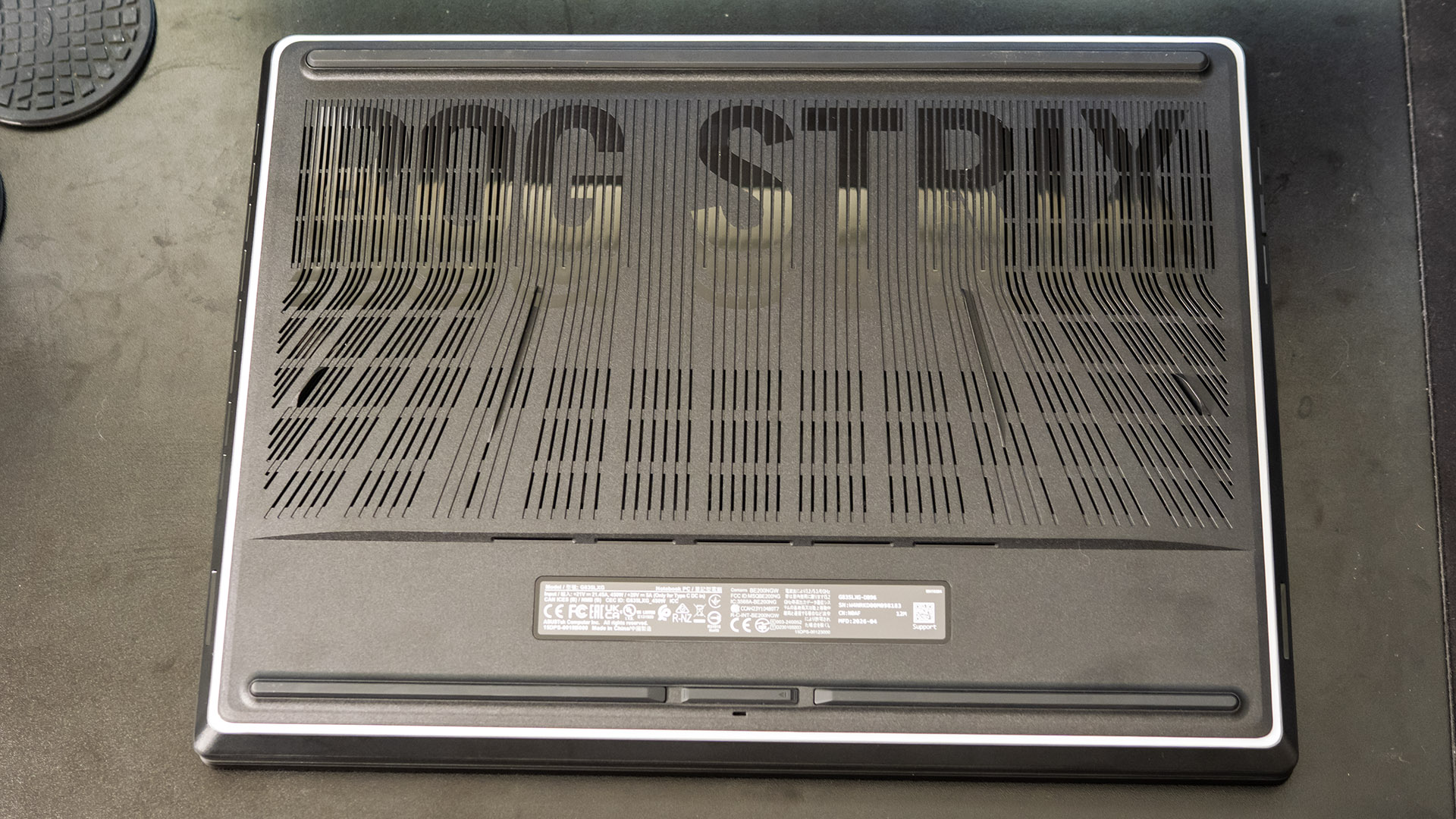 Asus ROG Strix Scar 18 (2026)
