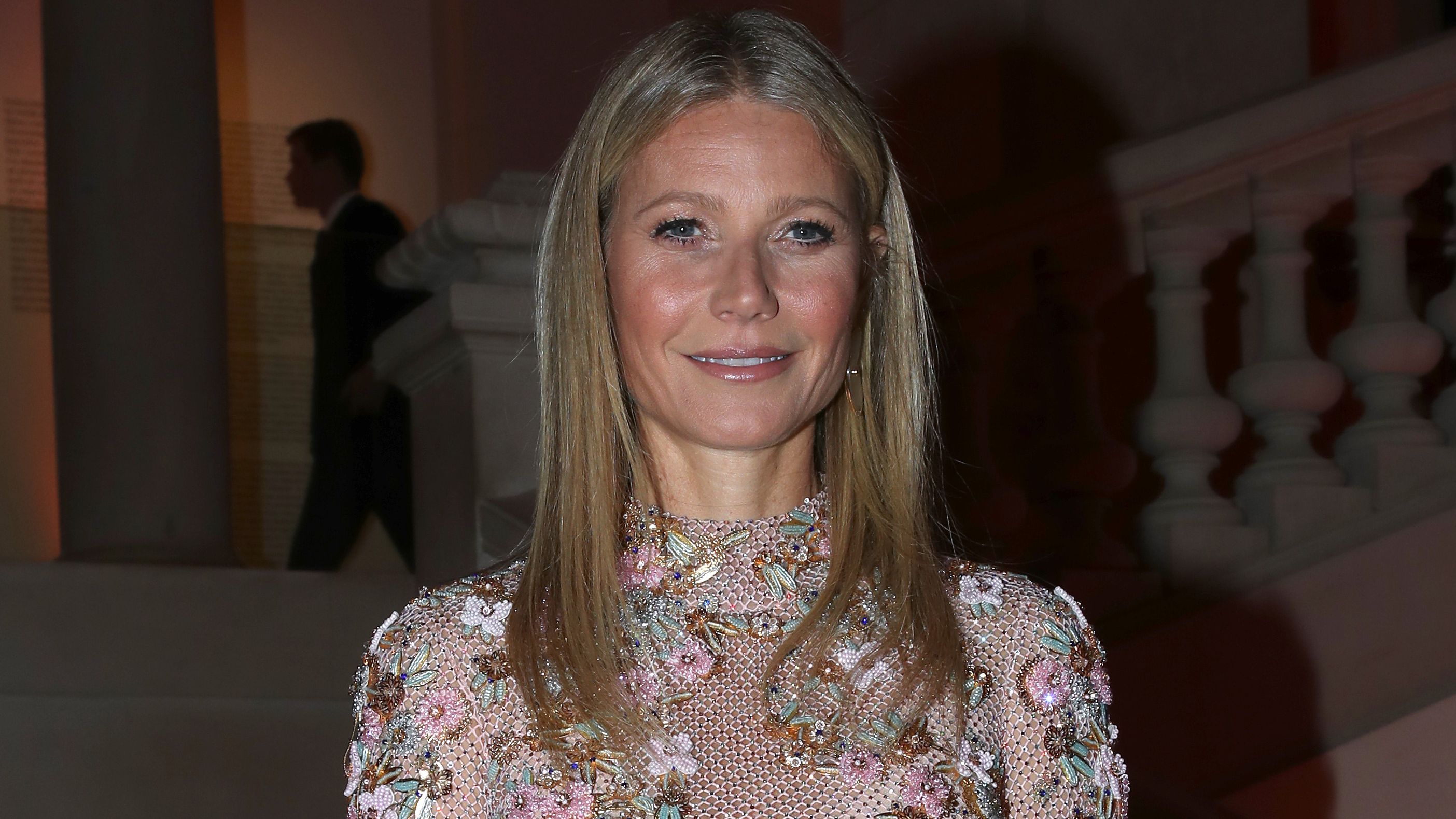 Apple Martin Reacts to Gwyneth Paltrow's Nude Photo: 