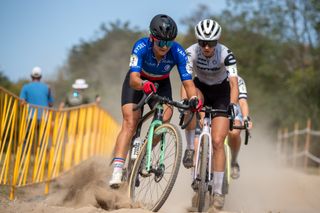 US Cyclocross Series: Hélène Clauzel outsprints Maghalie Rochette for C1 women's win at Rochester Cyclocross