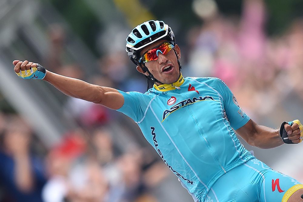 Paolo Tiralongo (Astana) is pumped with his win