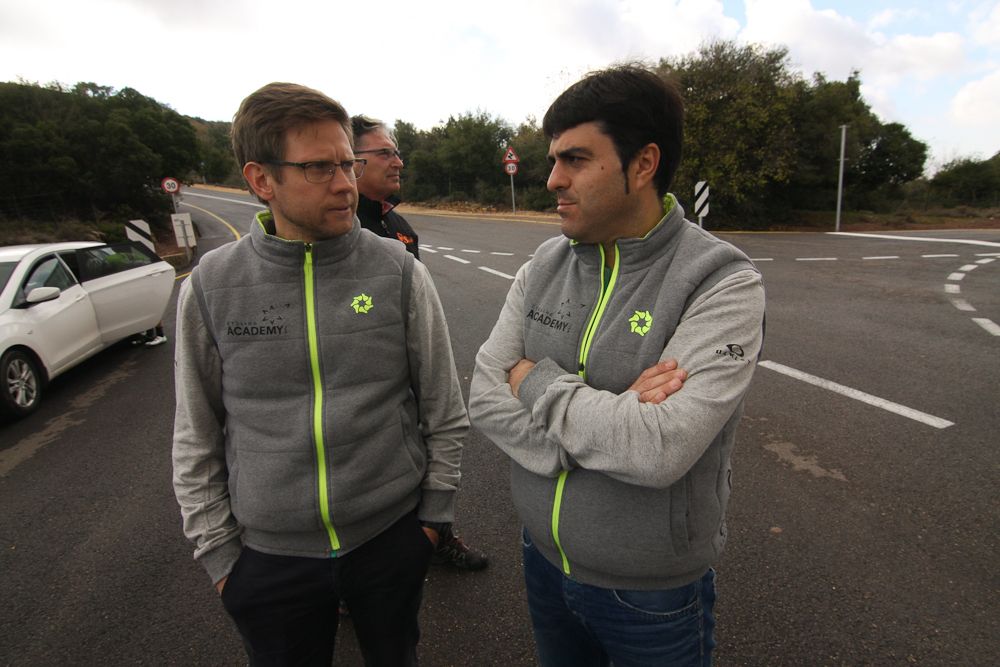 Sport directors Kjell Carlstrom and Oscar Guerrero get serious.