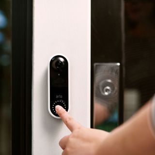 arlo smart doorbell with camera
