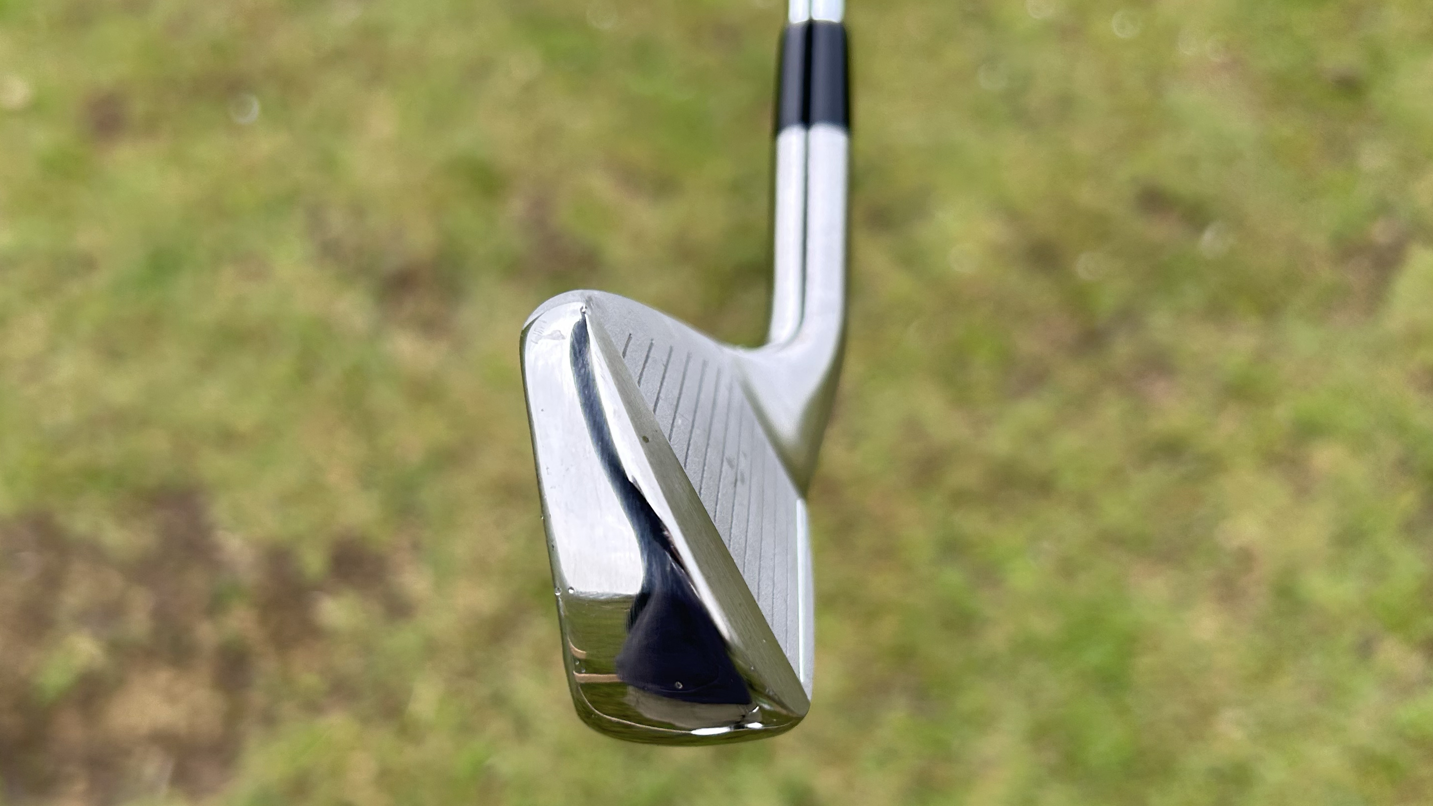 Photo of the Tour Edge Hot Launch E525 Iron