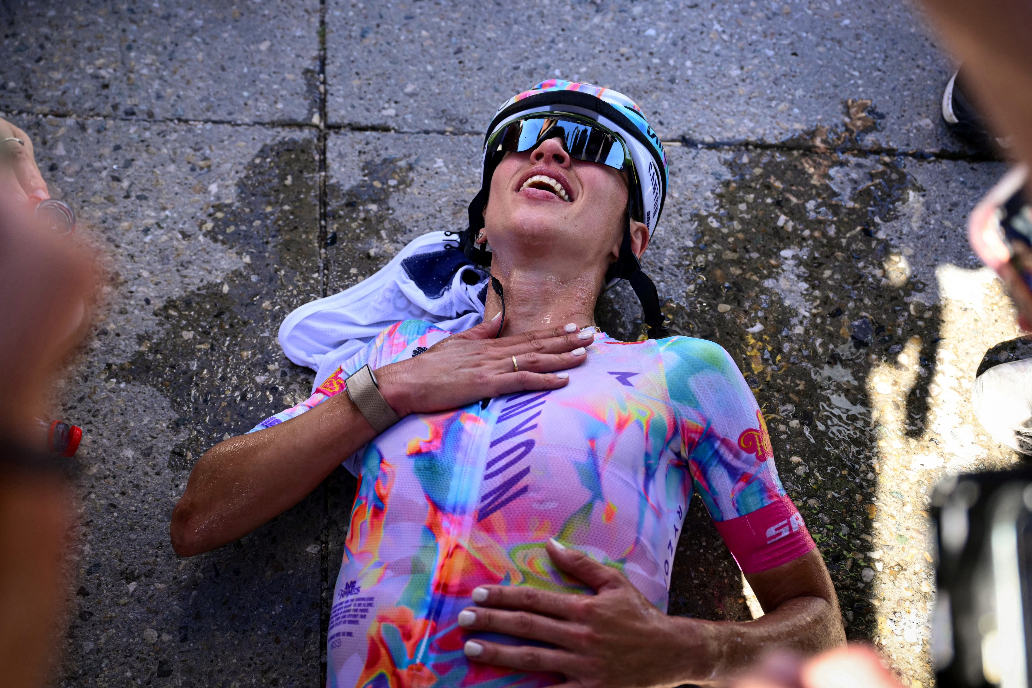 Kasia Niewiadoma winning on Mont Ventoux