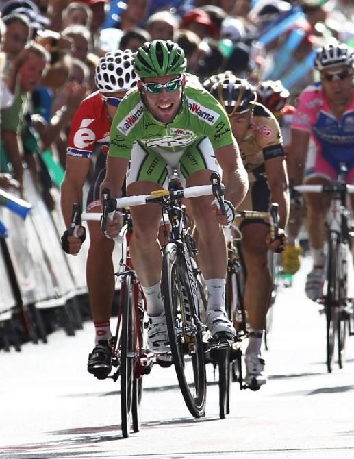 Cavendish won three stages and points jersey at the Vuelta in 2010