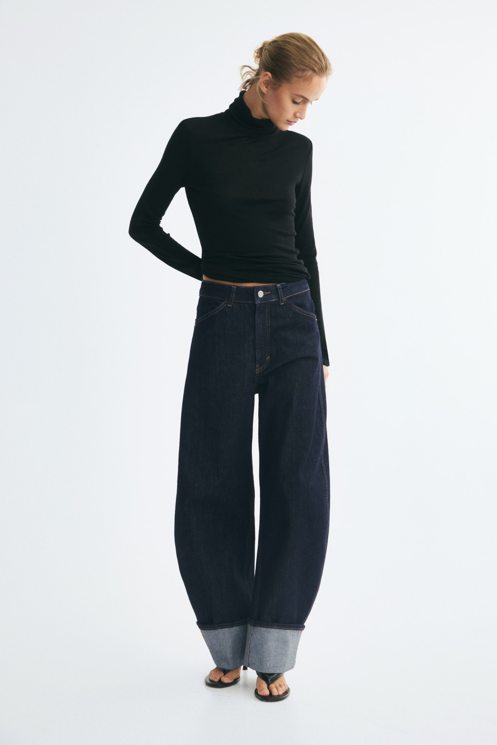 Barrel Regular Waist Jeans