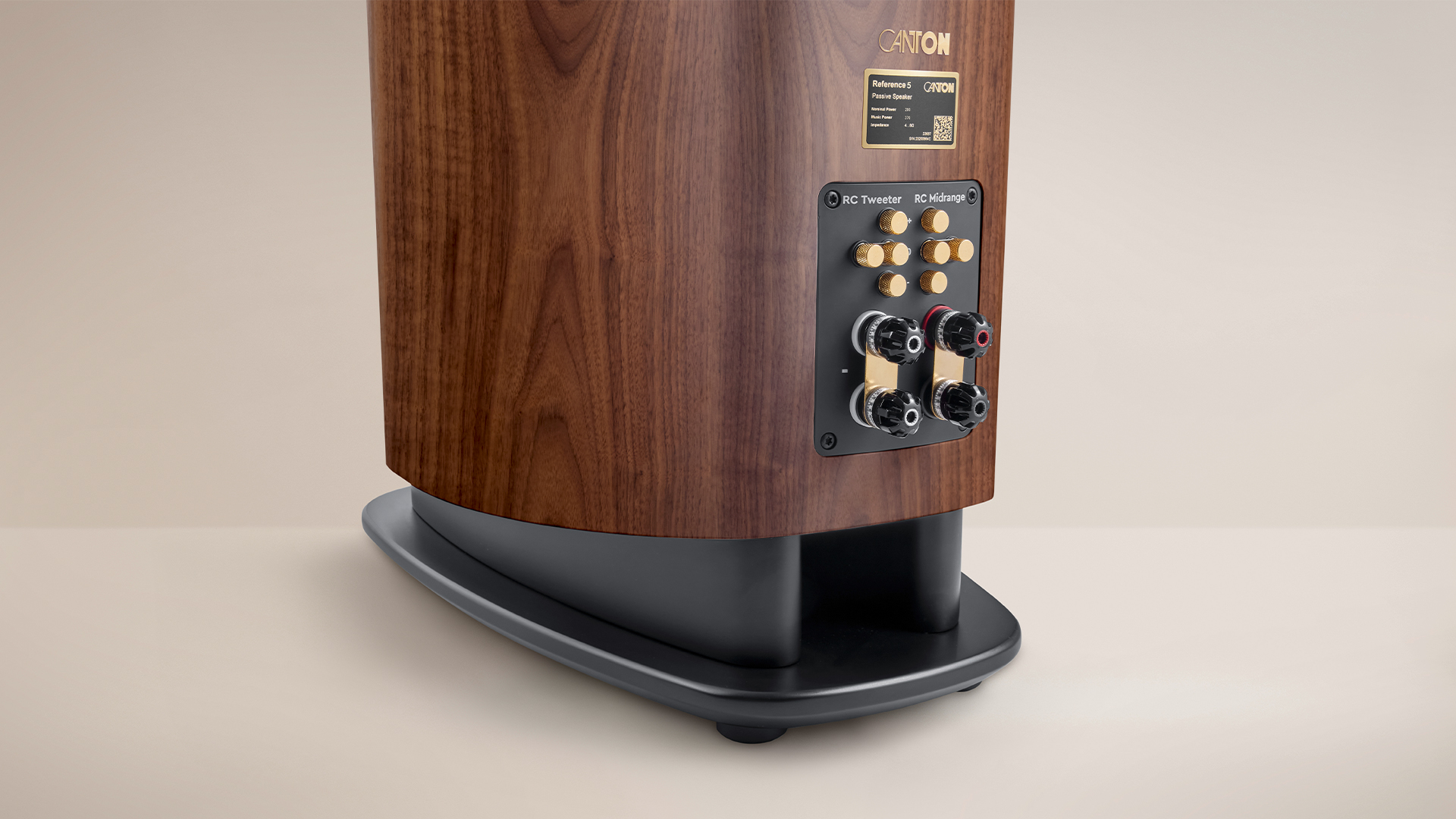 Canton Reference 5 floorstanding speakers