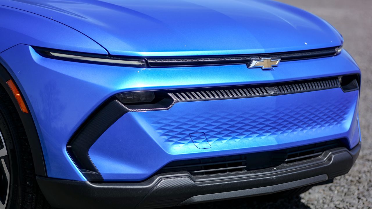 2025 Chevrolet Equinox EV LT test drive review.
