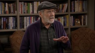 Charlie (Martin Mull) has a conversation with his friends on The Cool Kids