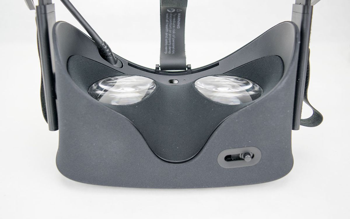 What's In The Oculus Rift Box