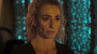 Claudia Black in Deus