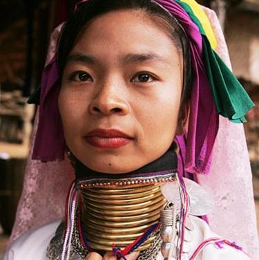 Women of the Kayan tribes identify themselves by their forms of dress ... |  kayan tribe neck rings se lo quitan | TikTok