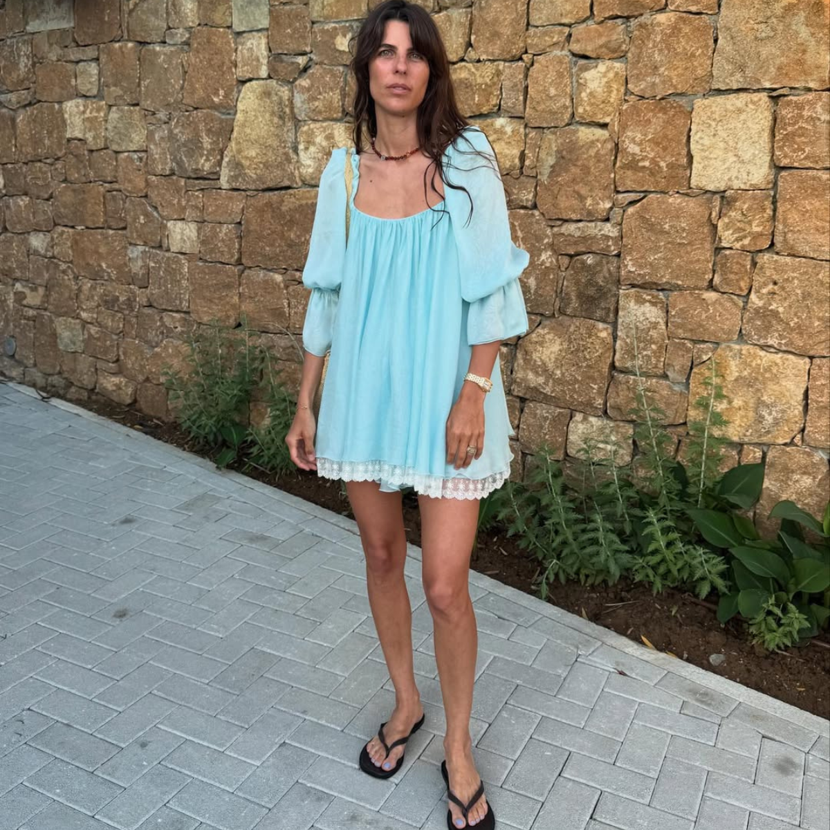 laura vidrequin wearing a night dress in the day