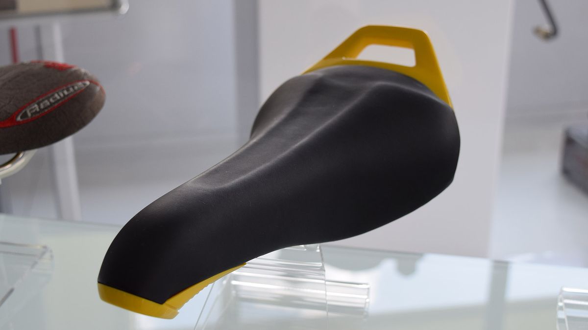 This 1990 Selle Italia Prairie Turbomatic claimed to give racers more support when climbing