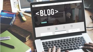 Best blogging platforms: Blogging Homepage Social Media Network Concept