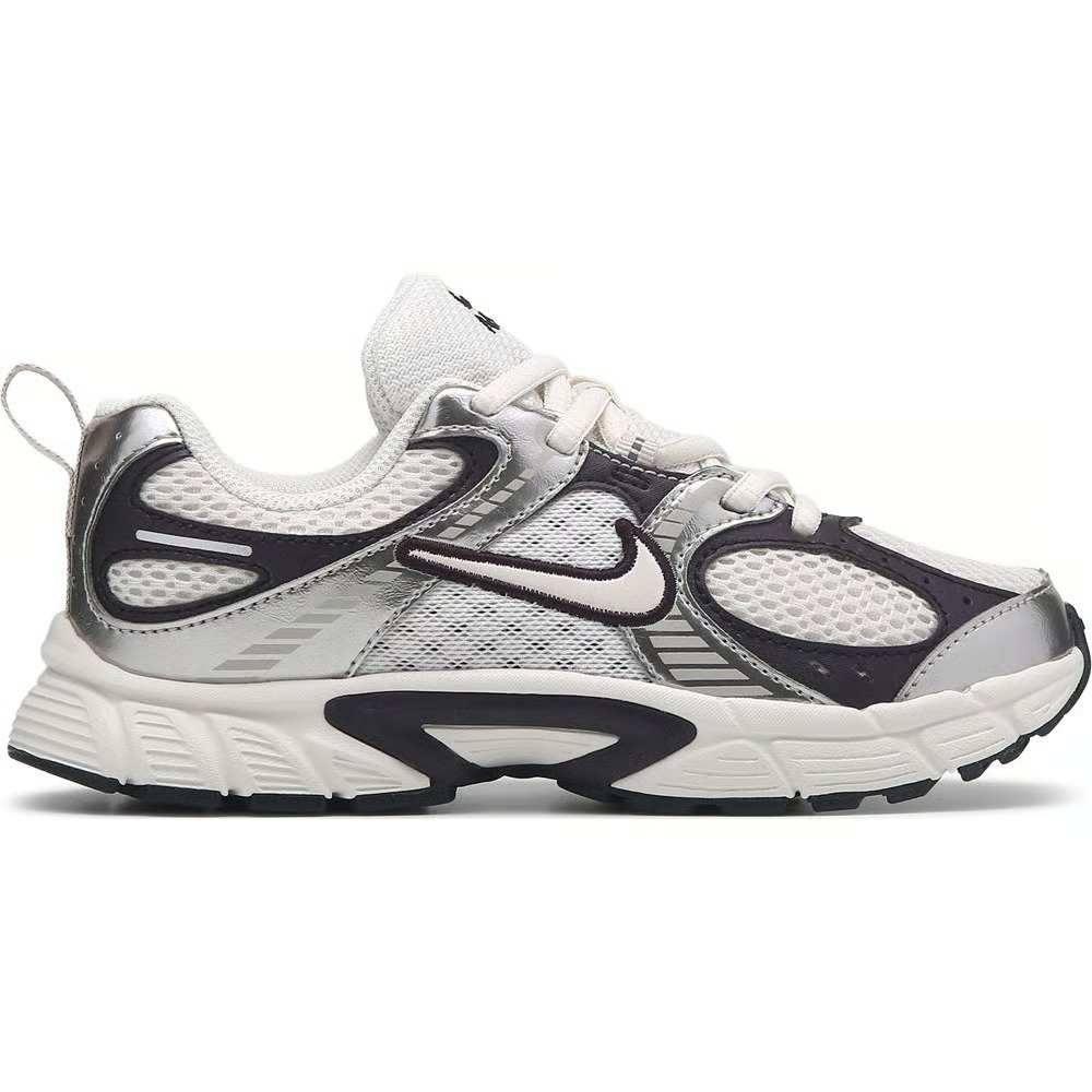 Nike, V5 RNR Running Shoe