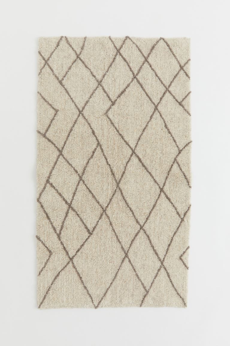 12 H&M Home Rugs That Look Expensive - Editor-Approved Picks | Livingetc