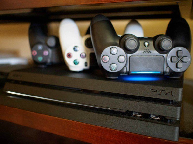 DualShock 4 controllers