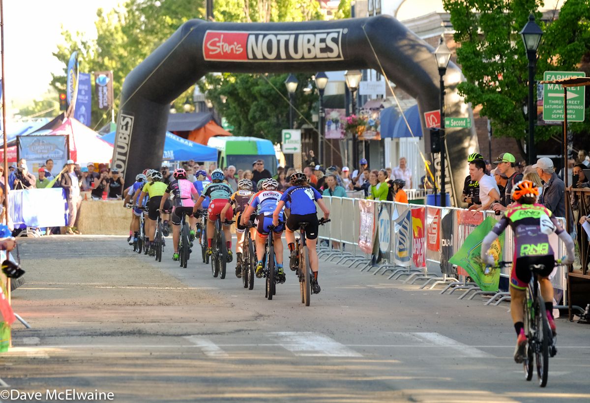 The Pro Women stayed together for several laps