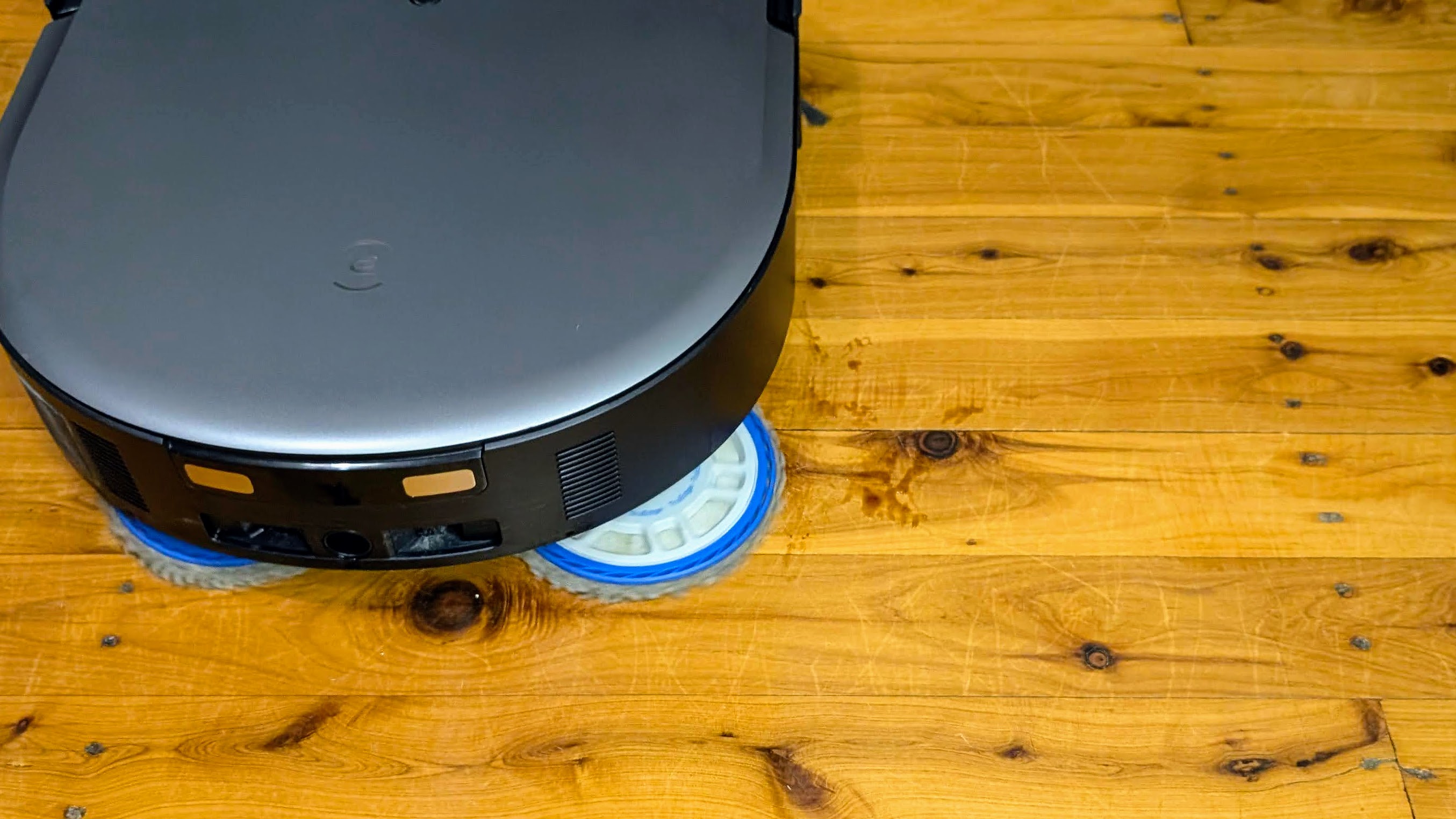 Ecovacs X5 Pro Omni mop tests
