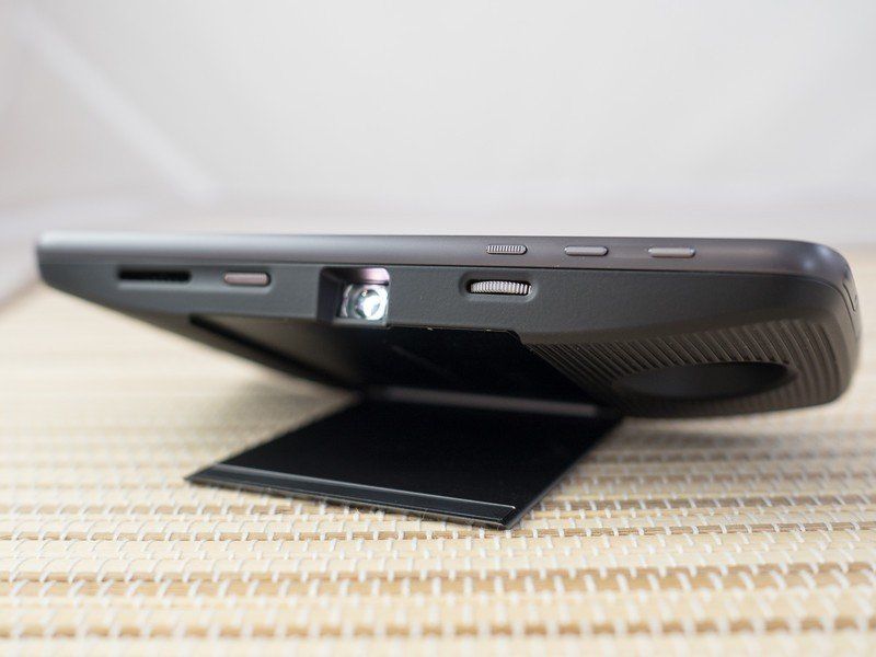 Moto Insta-Share Projector