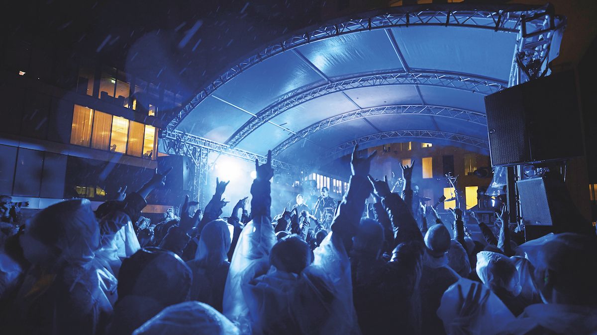 Crowd enjoys an outdoor concert