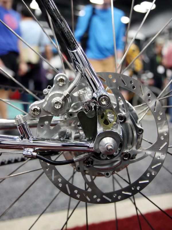 Tight bends like this would normally create an issue with mechanical brake but this hydraulic one should pose no problems on Krencker's stunning bike.