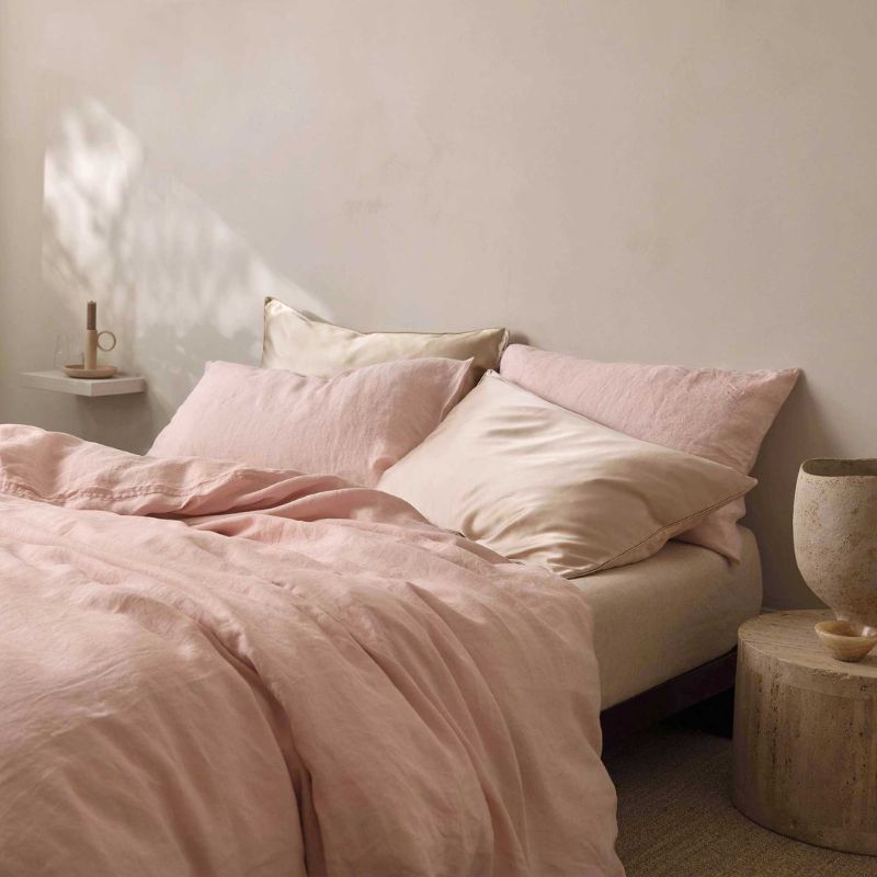 pink bedding