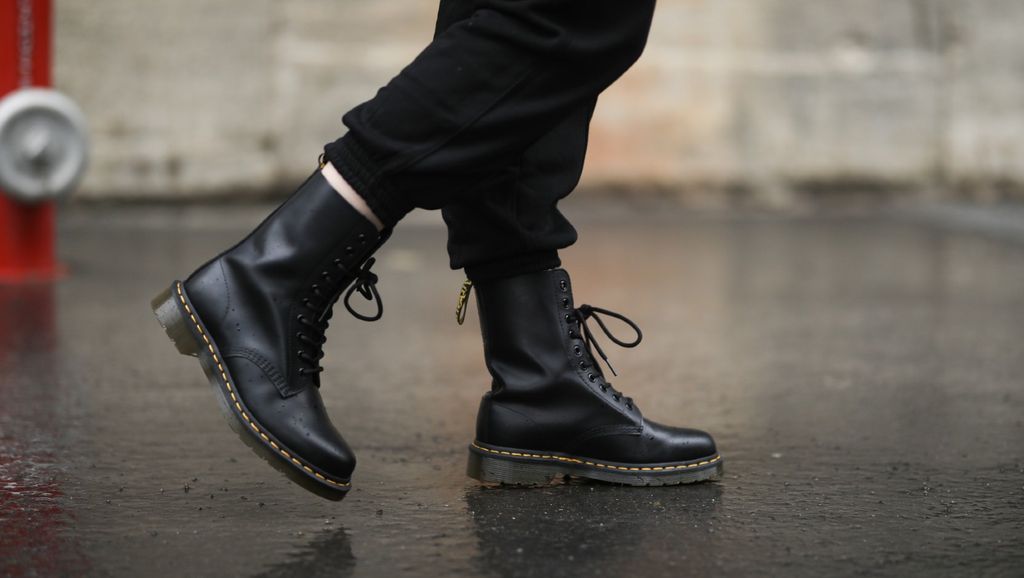 Doc Martens are essential '90s grunge staples | My Imperfect Life