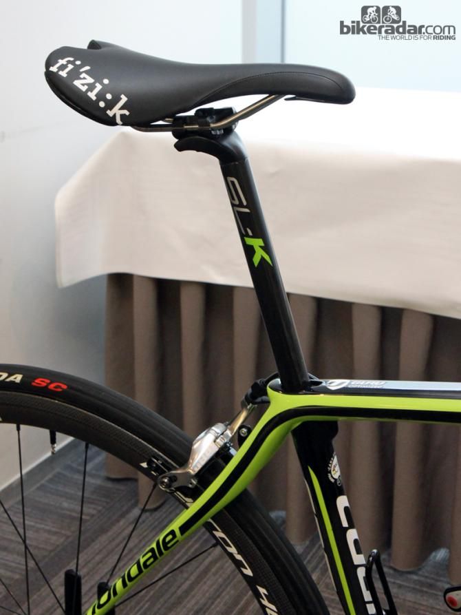 Further helping matters is the unusually small 25.4mm-diameter FSA SL-K carbon seatpost. There's a lot of post sticking out of the frame, too
