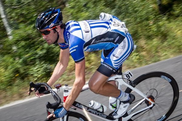 Rory Sutherland (UnitedHealthcare) makes his way down the Alpine Loop descent