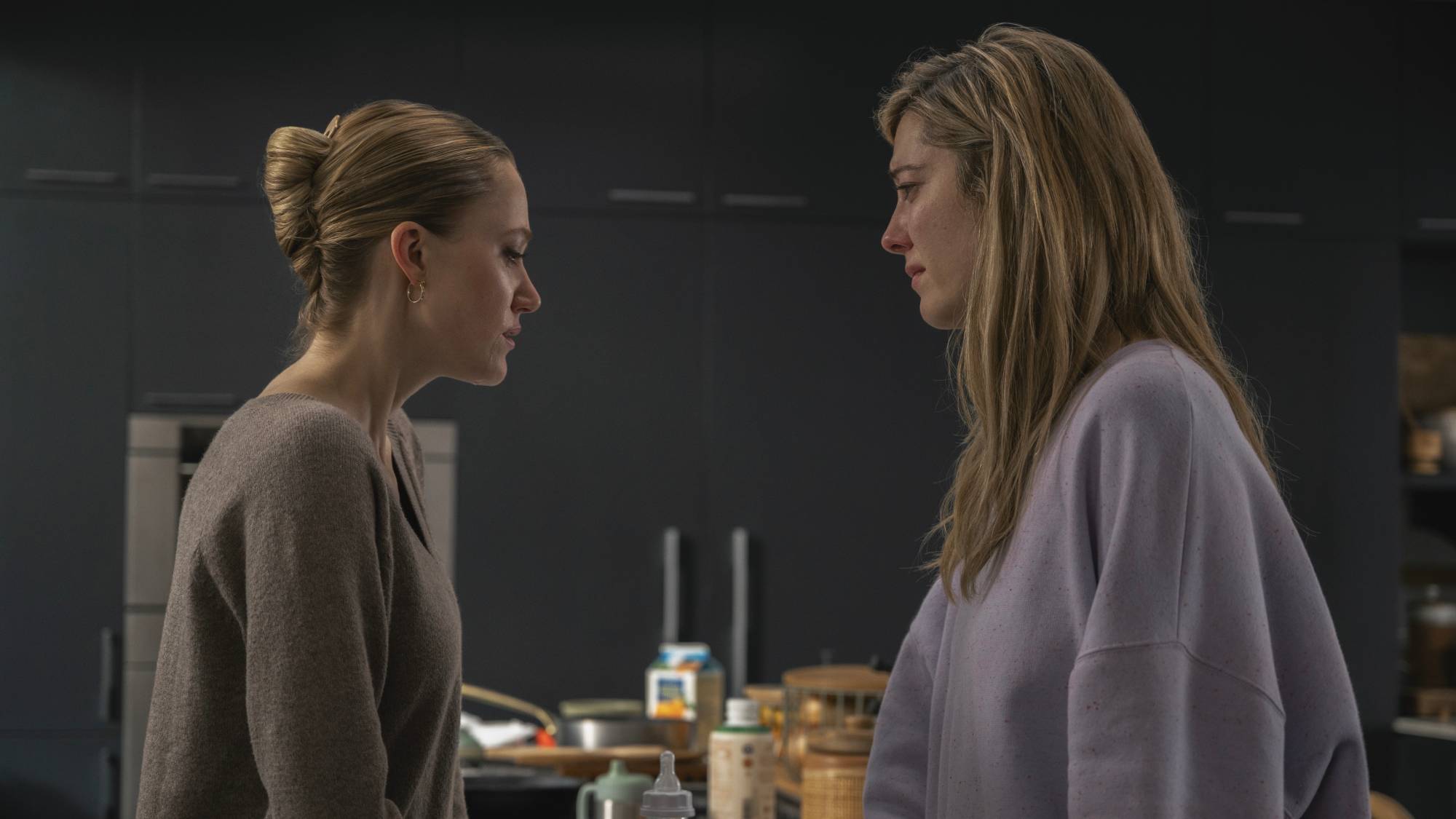 (L-R) Maika Monroe as Polly Murphy and Mary Elizabeth Winstead as Caitlin Morales in &quot;The Hand That Rocks the Cradle&quot;