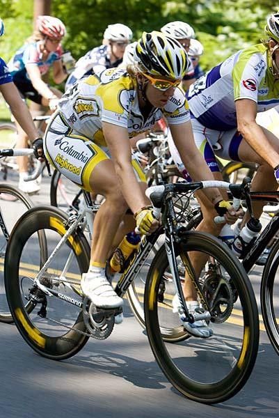 Ina-Yoko Teutenberg (Team Columbia-Highroad) bides her time in the peloton.