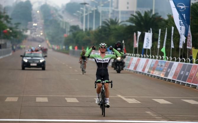 A solo victory for Hofland (Belkin).