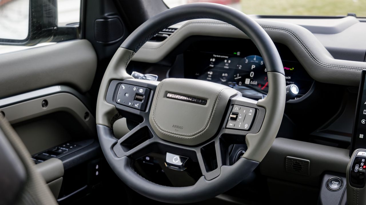 2025 Land Rover Defender test drive.