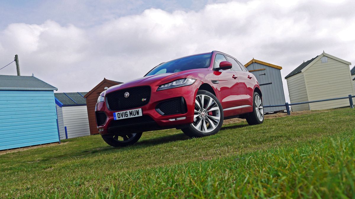 Jaguar F Pace Couples Precision Engineering With A Commanding View Techradar 7887