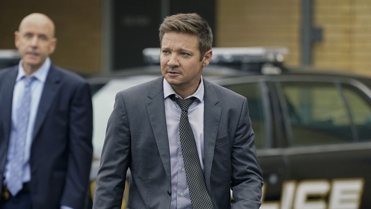 Jeremy Renner in Mayor of Kingstown season 2