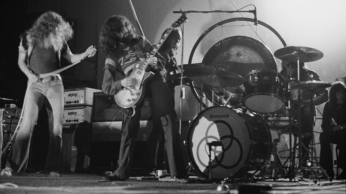 Led Zeppelin onstage in November 1971