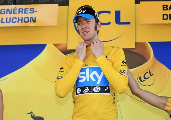 Bradley Wiggins (Sky) remains in the yellow jersey after stage 16.